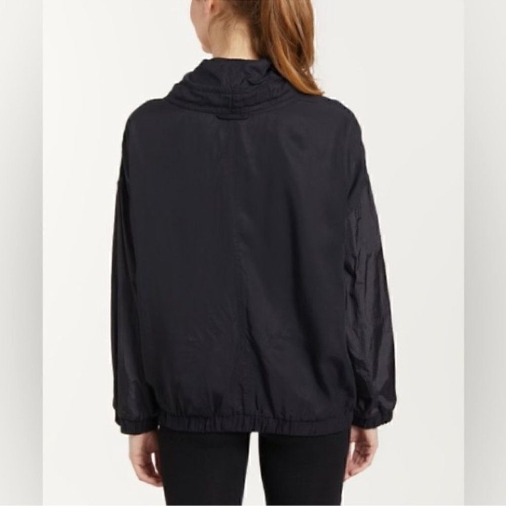 Free People Movement Far and Away Windbreaker Pullover Jacket Black Size Small